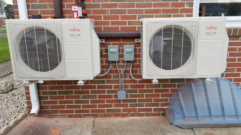 Slide of Jaxelectric