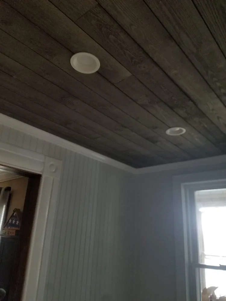 Slide of Jaxelectric