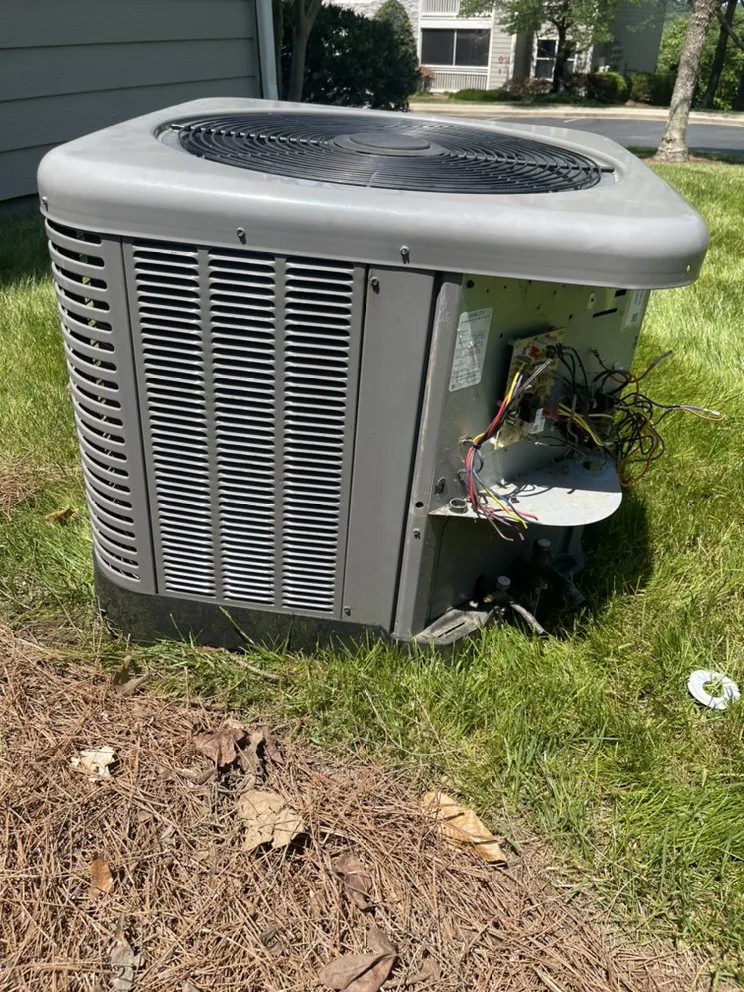 Slide of J&D Maintenance Repairs