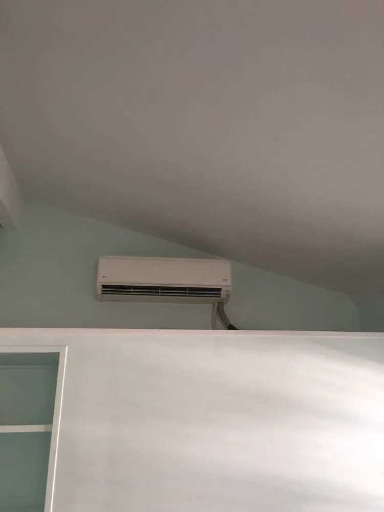 Slide of JDL Air Conditioning