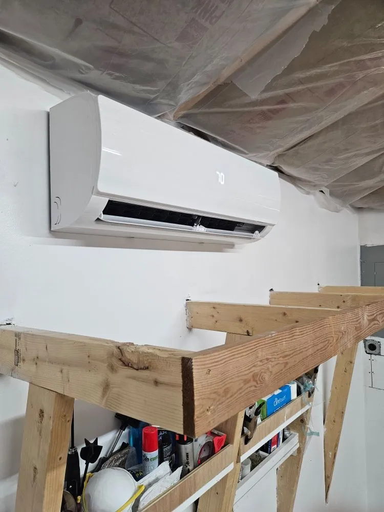 Slide of J&E Heating & Air Conditioning