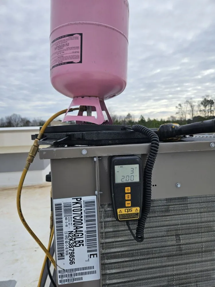 Slide of J&E Heating & Air Conditioning