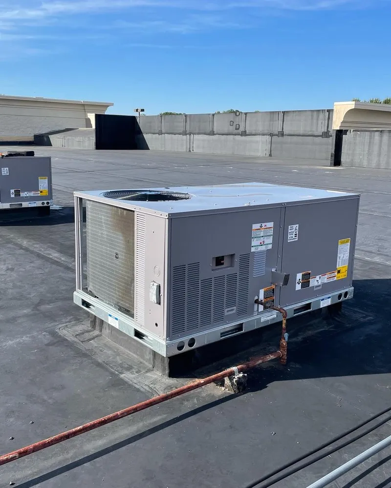 Slide of JHD Construction