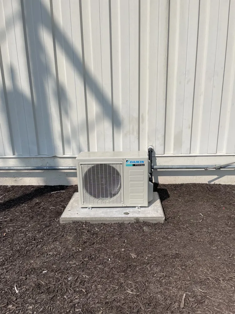 Slide of JHD Construction