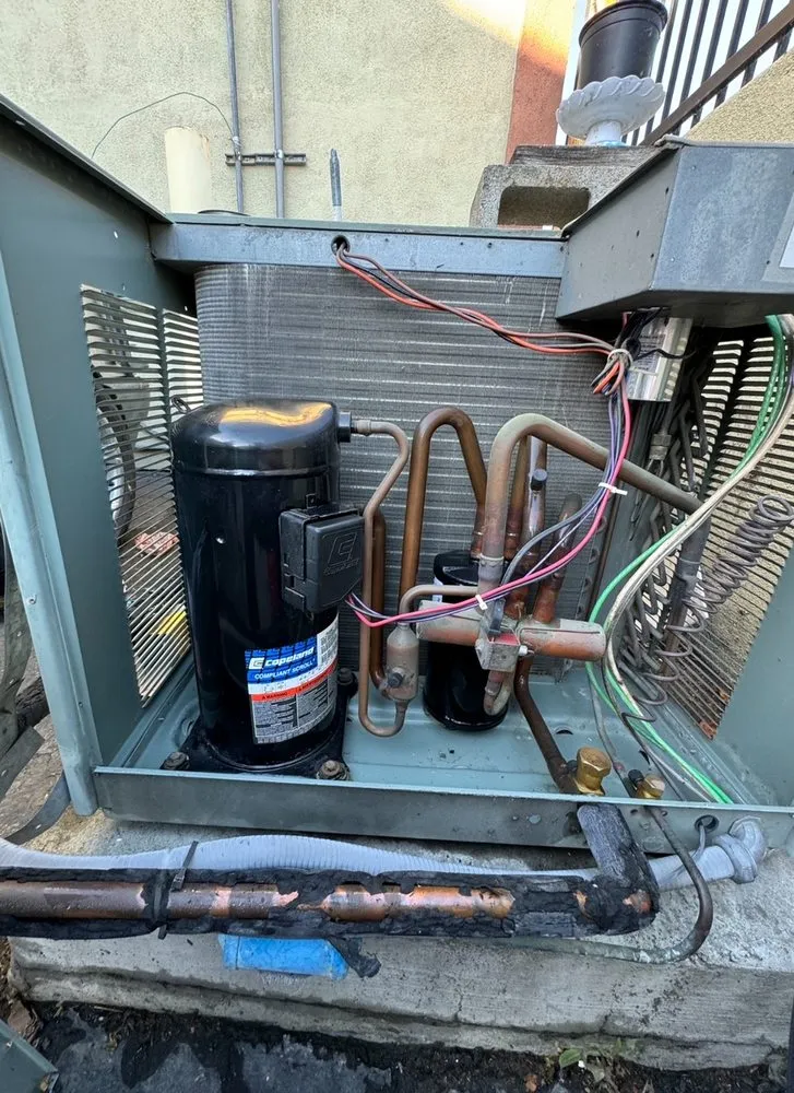 Slide of Jhonny Tech Heating & Cooling Services