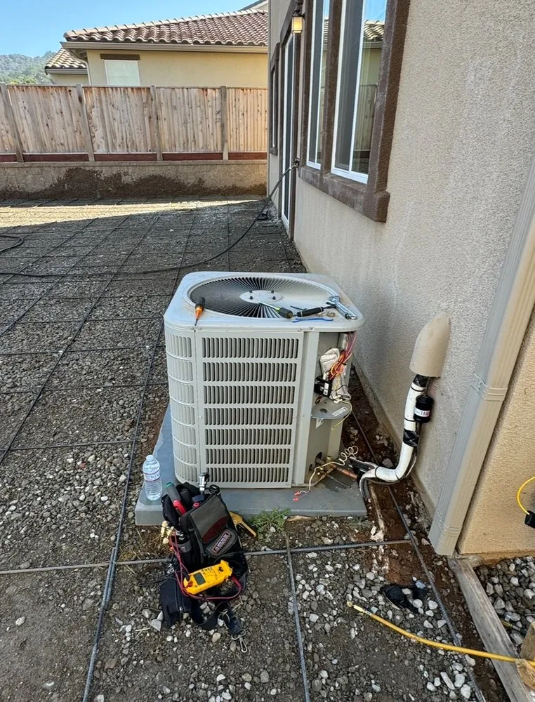 Slide of Jhonny Tech Heating & Cooling Services