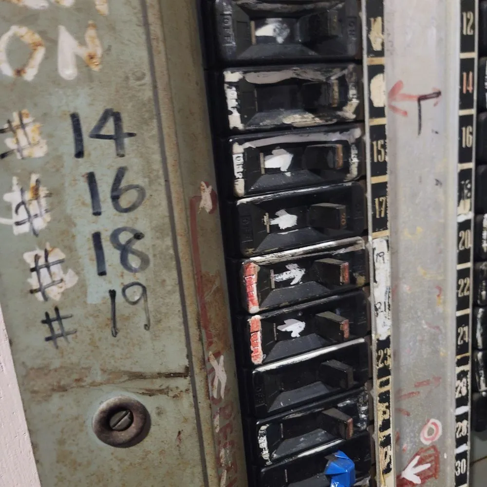 Slide of JL Home Construction