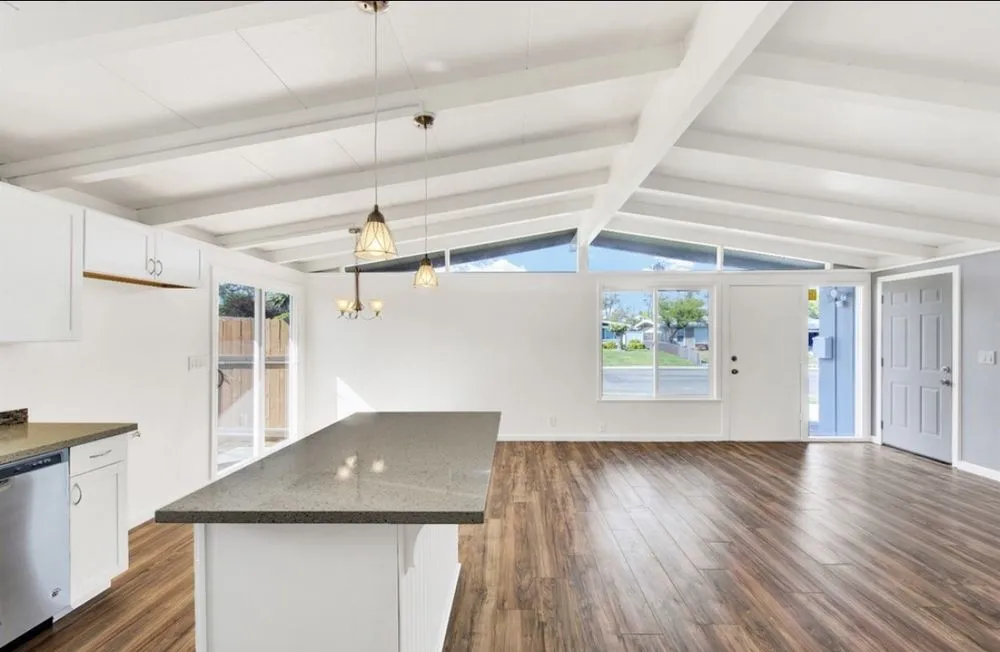 Slide of Joe Lewis Mechanical