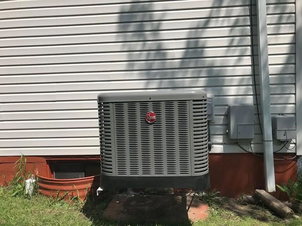 Slide of Joel's & Son Heating and Air