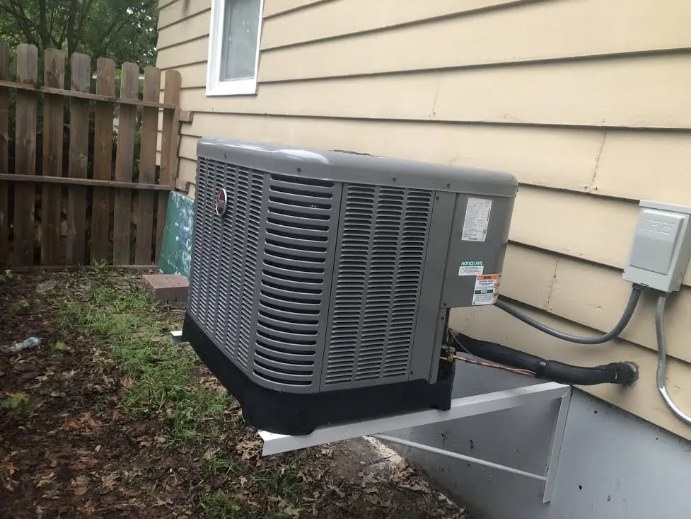 Slide of Joel's & Son Heating and Air