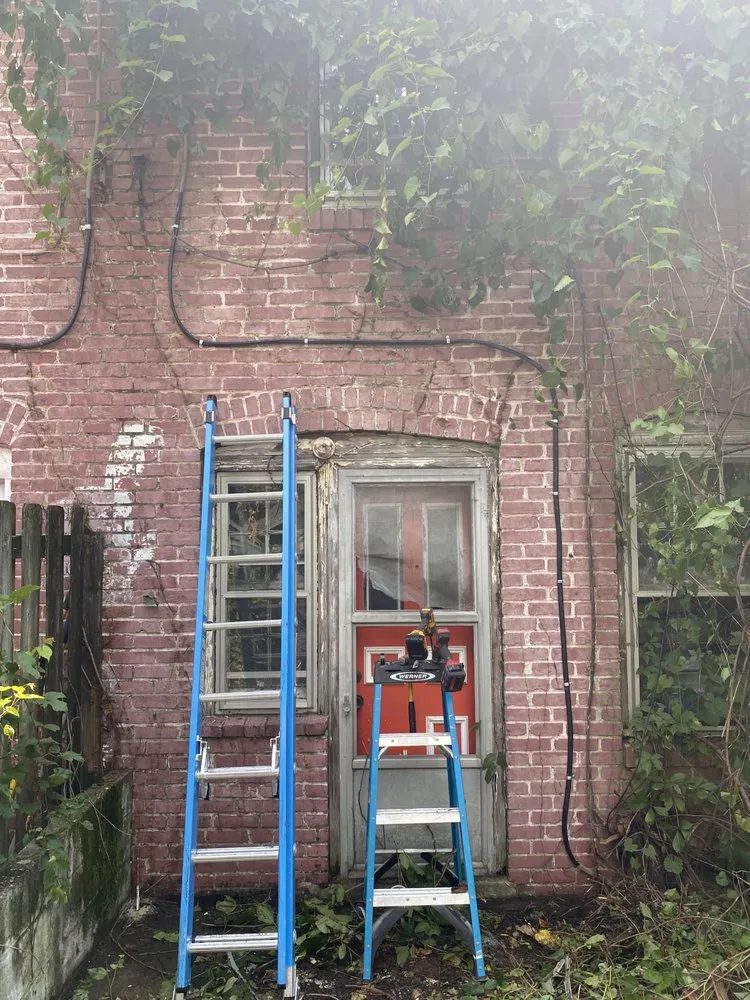 Slide of John Williams Wire Solutions