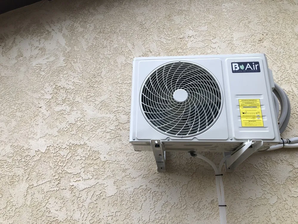 Slide of Johnny Airworks