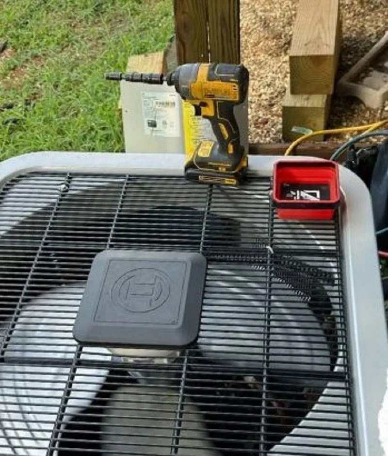 Slide of Johnny On The Spot Heating & Cooling