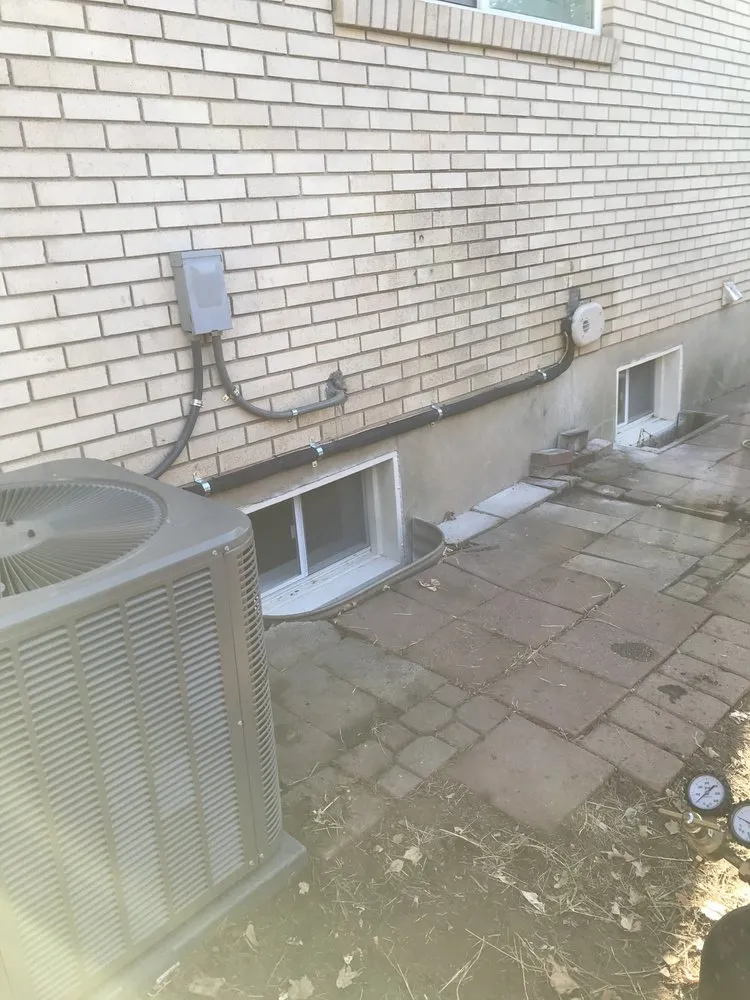 Slide of Jonny’s Heating & Air