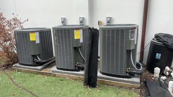 J’s Heating and Cooling Logo