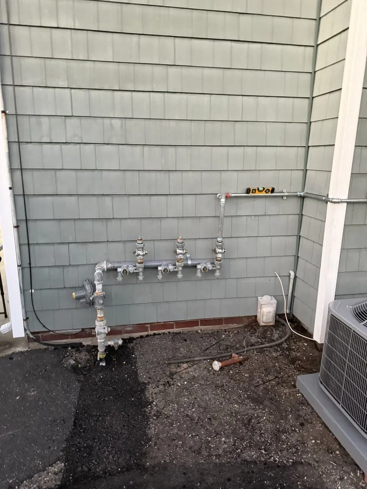 Slide of K I T Home Improvement