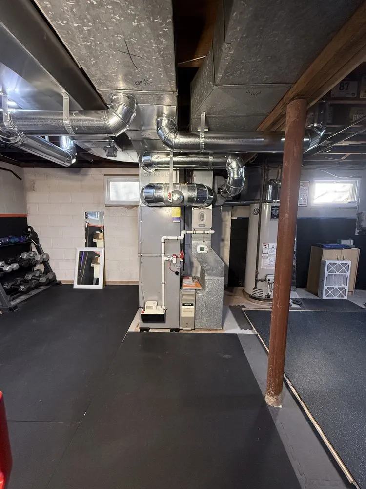 Slide of K I T Home Improvement