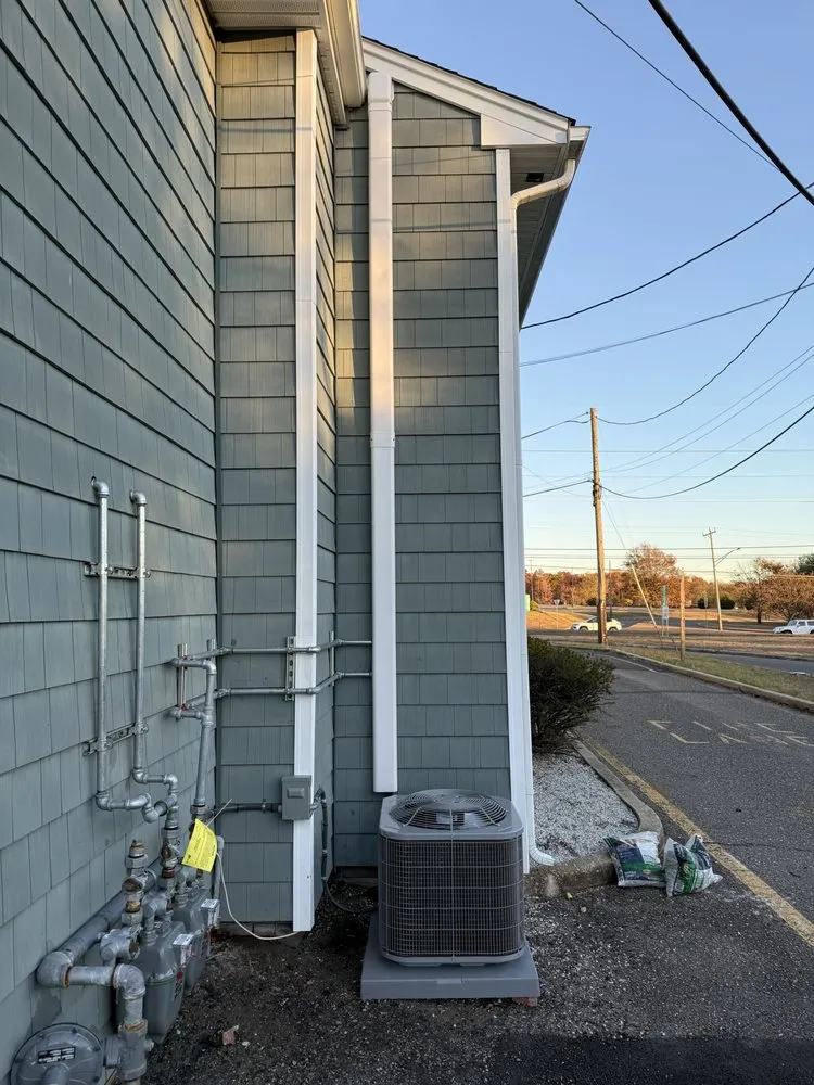 Slide of K I T Home Improvement