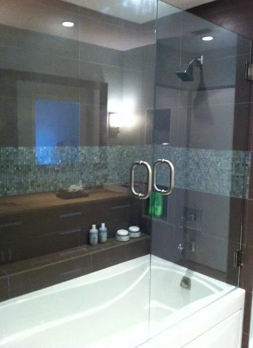 Slide of Kaplan Glass & Mirror