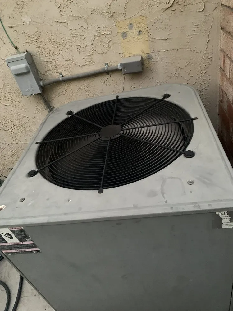 Slide of Kelly Kooling & Heating