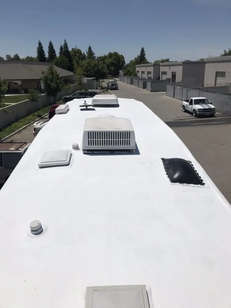 Slide of Kern Mobile RV Repair
