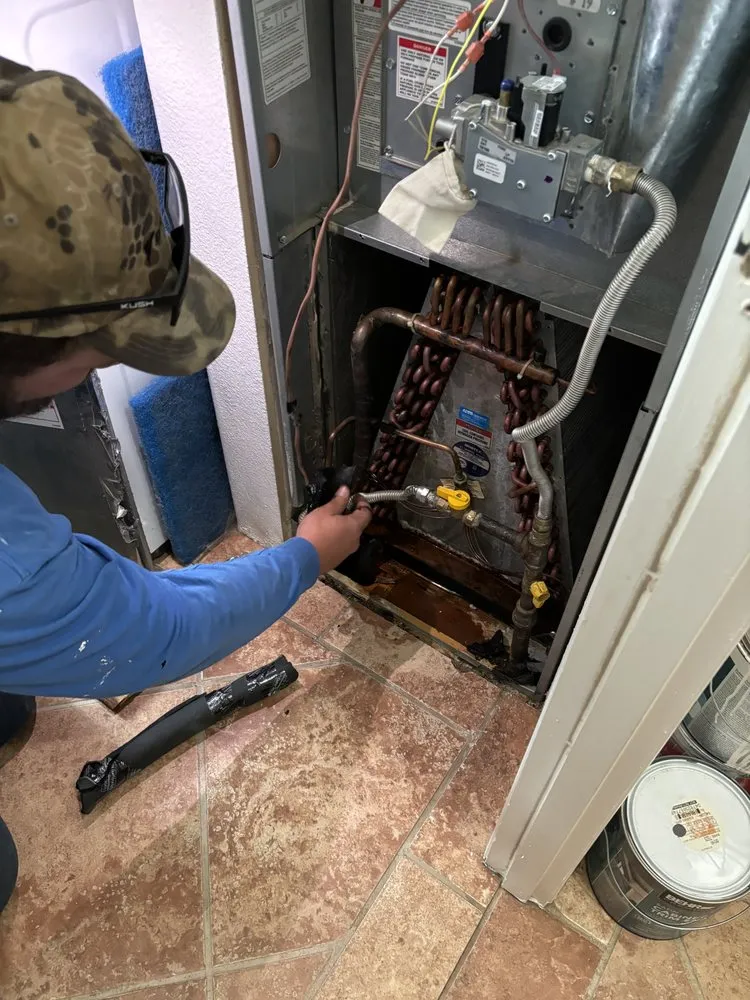 Slide of Kia's Air Conditioning & Heating