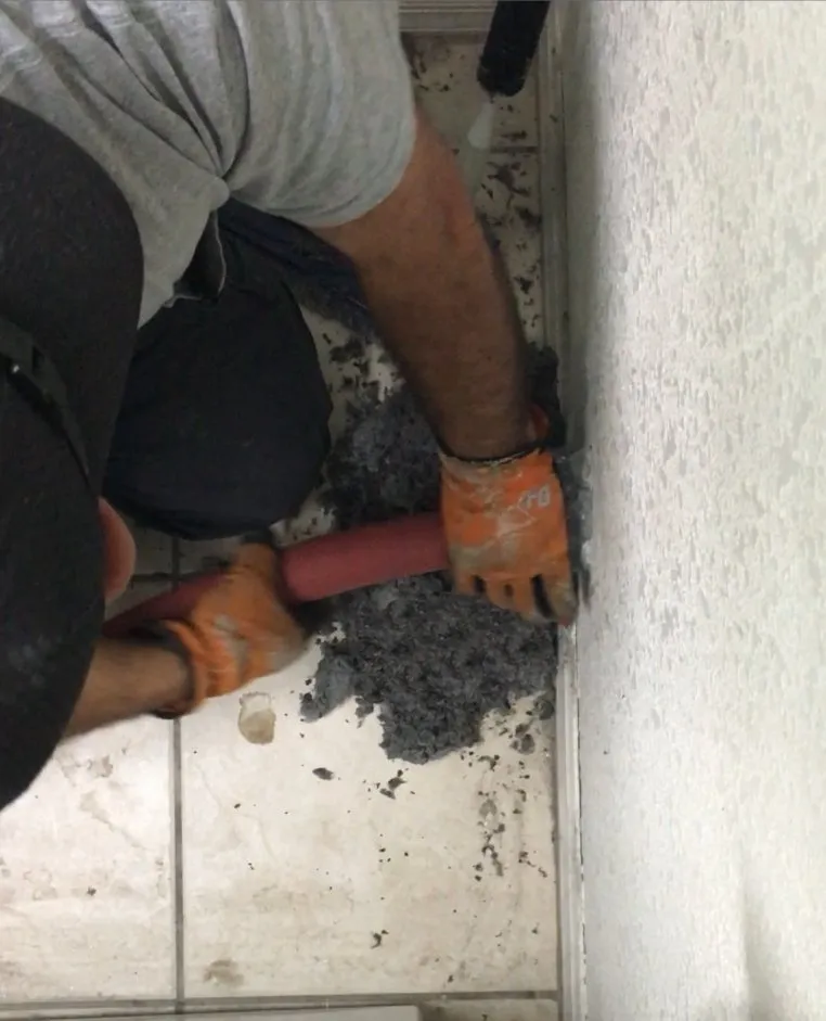 Slide of Kirkus Aire