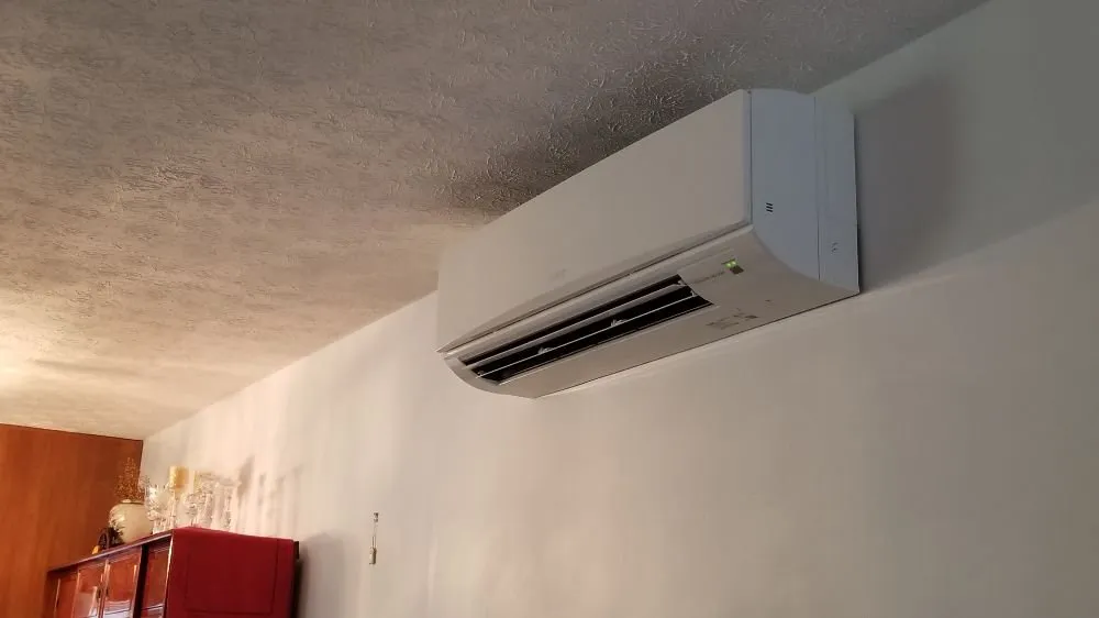 Slide of KK Air Conditioning