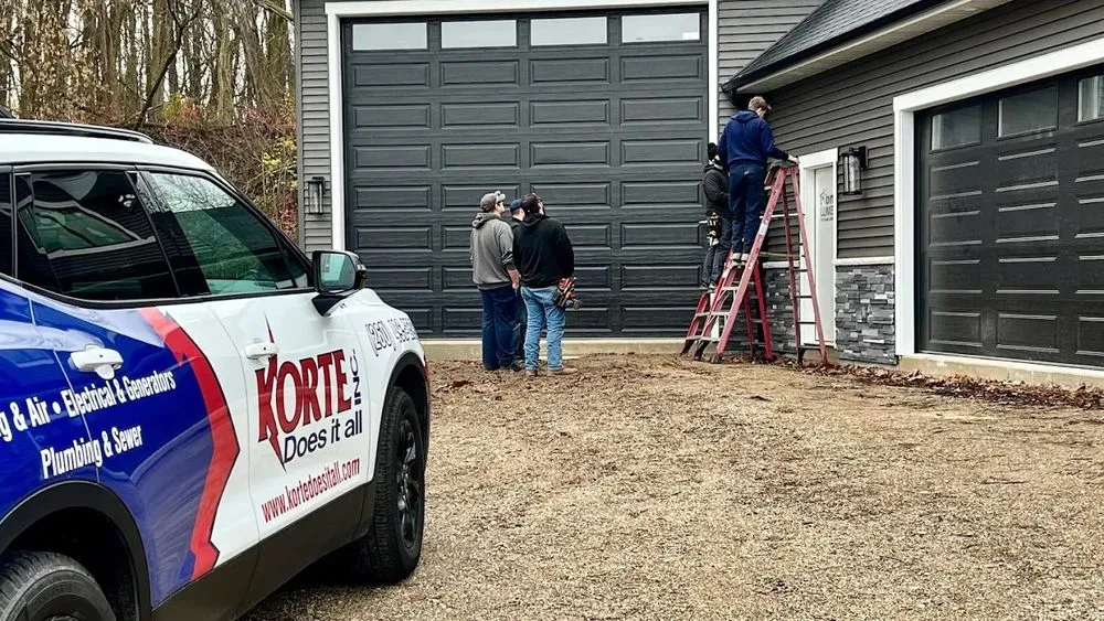 Slide of Korte Does It All