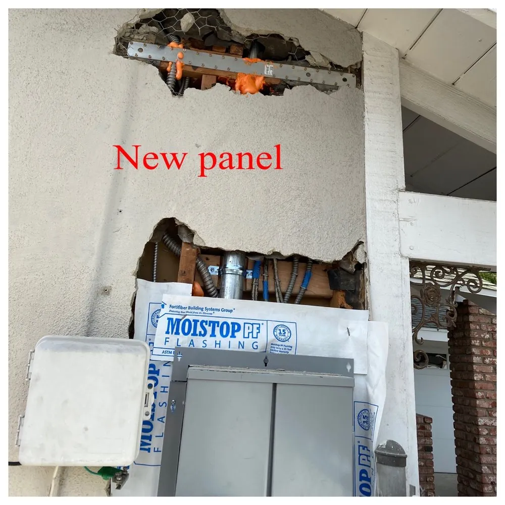 Slide of KT Electrical