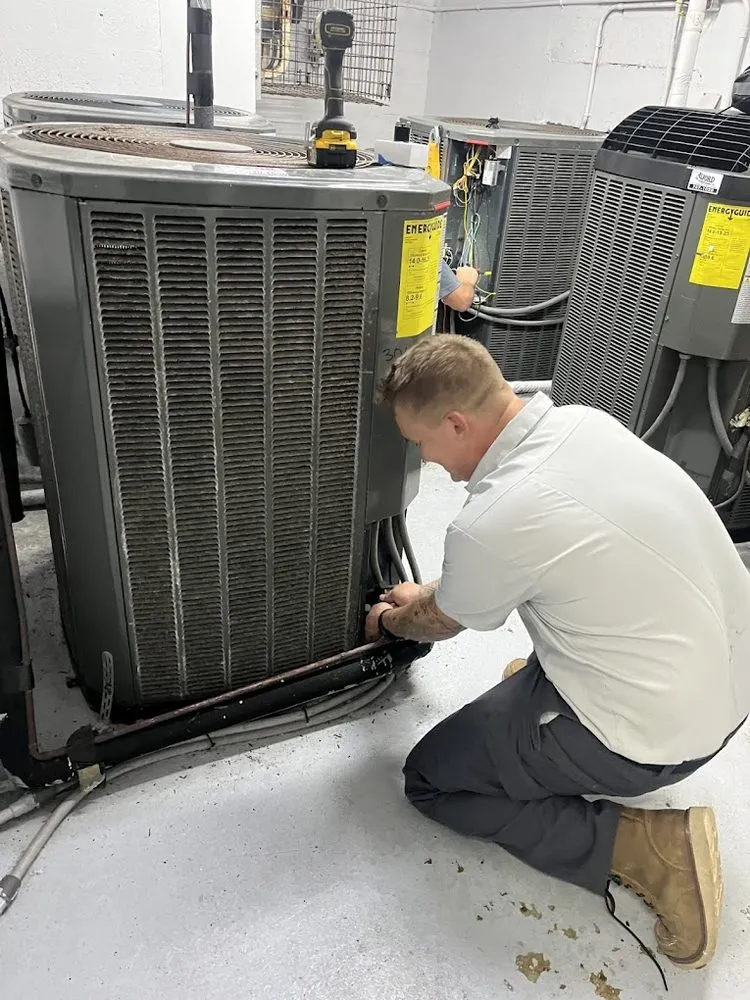 Slide of Kyzar AC Repair