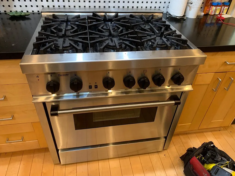 Slide of L-One Appliance Repair