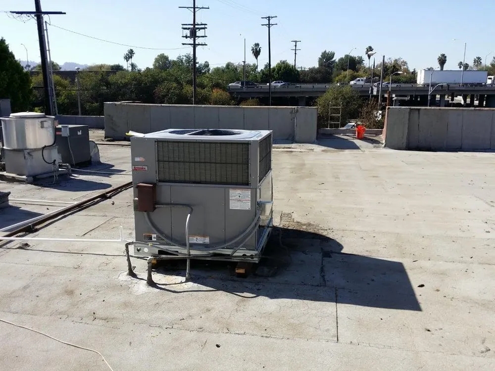 Slide of LA Construction Heating and Air
