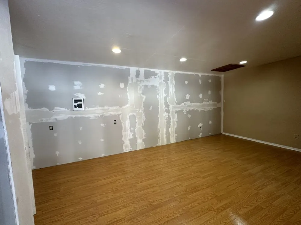 Slide of La Parra Services