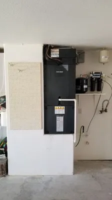 Lang Air conditioning and Heating Logo