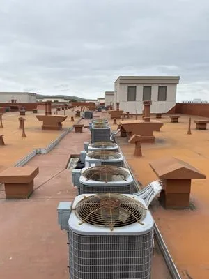 Lanyi Air Conditioning & Heating Logo