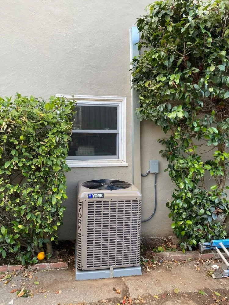 Slide of Lara's USA Heating & Air Conditioning