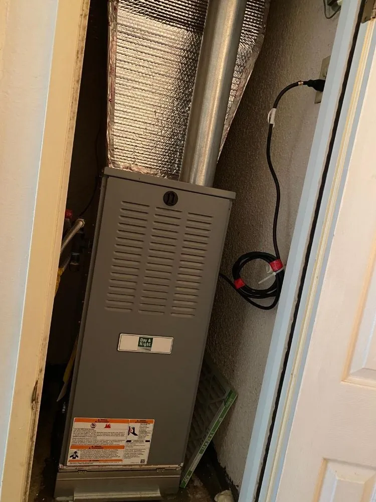 Slide of Lara's USA Heating & Air Conditioning