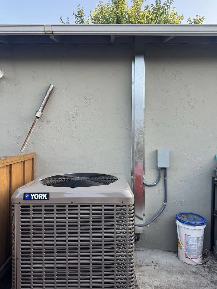 Slide of Lara's USA Heating & Air Conditioning