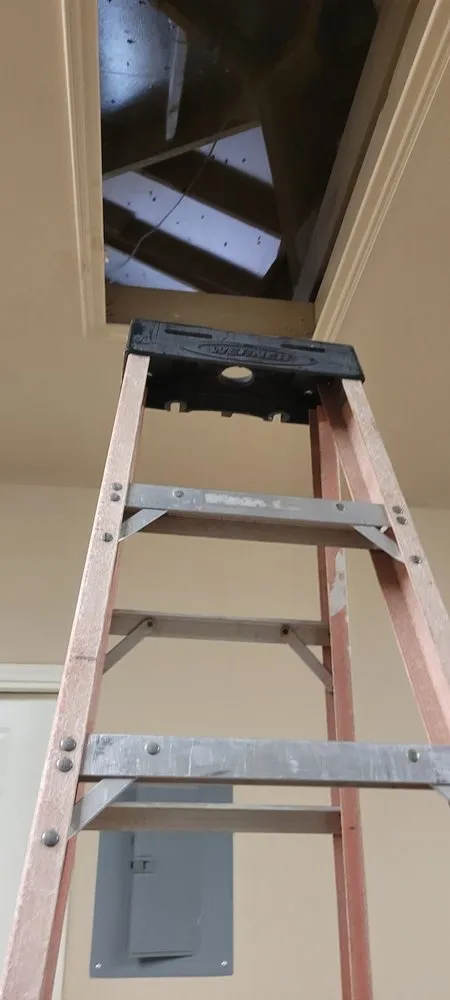 Slide of Laredo Heating & Cooling