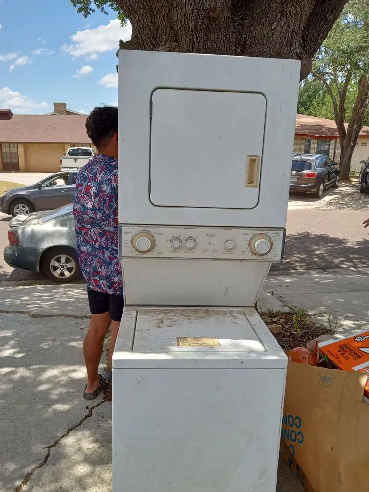 Slide of Laredo Heating & Cooling