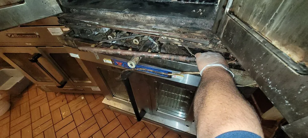 Slide of Laredo Heating & Cooling