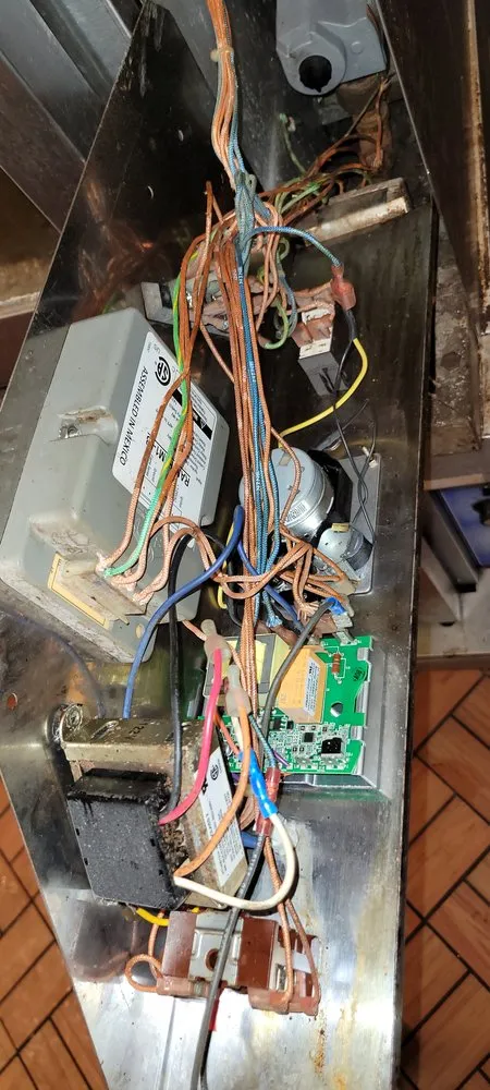 Slide of Laredo Heating & Cooling