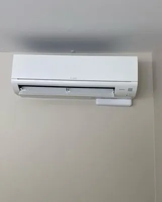 Larry HVAC Pros Logo