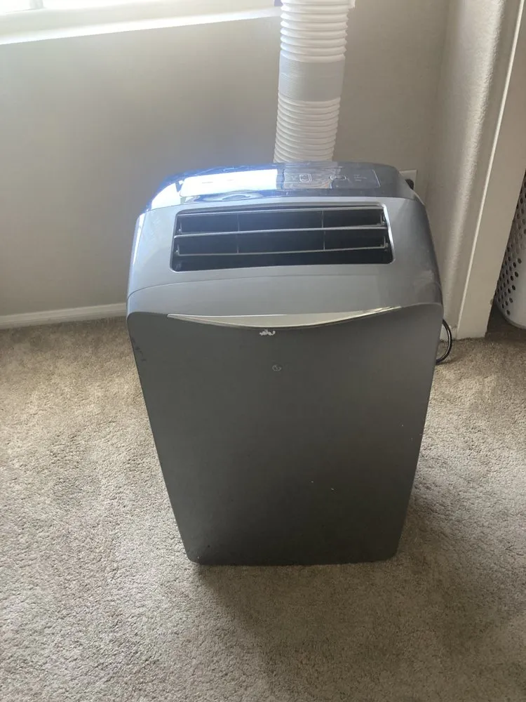 Slide of Las Vegas AC Rentals