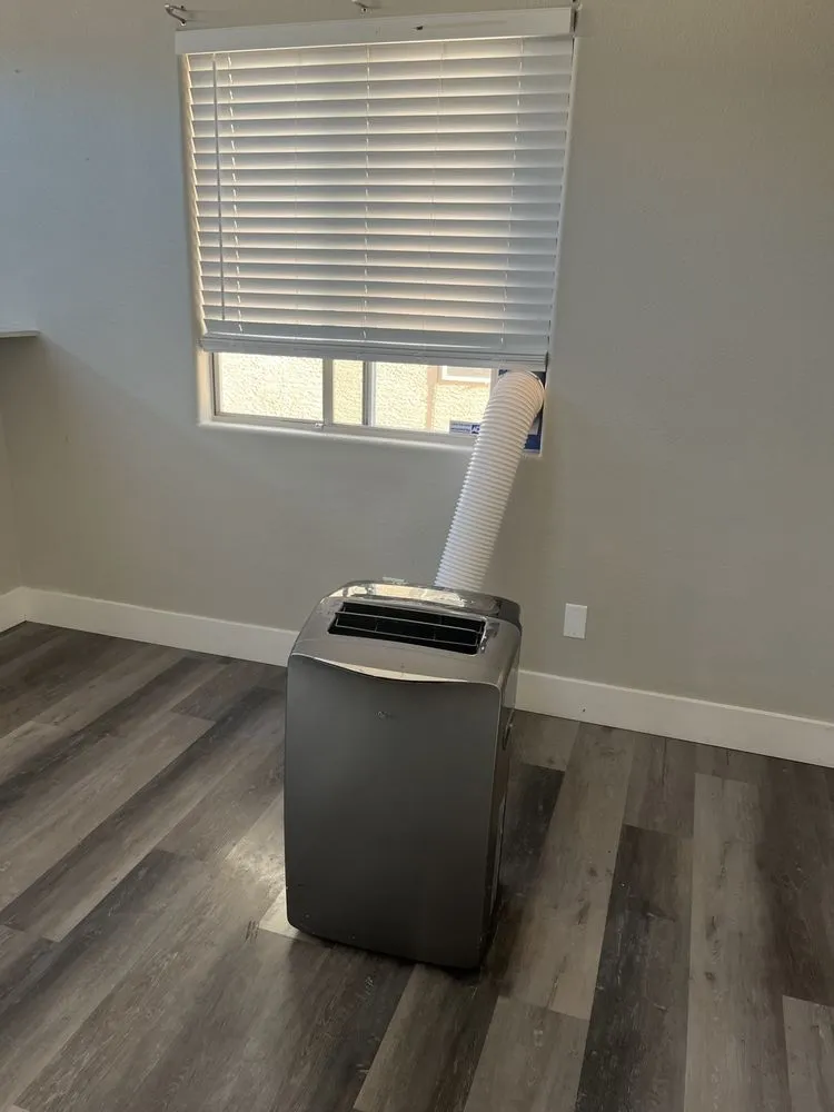 Slide of Las Vegas AC Rentals