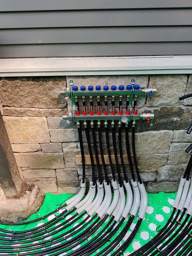 Slide of Lavallee Systems