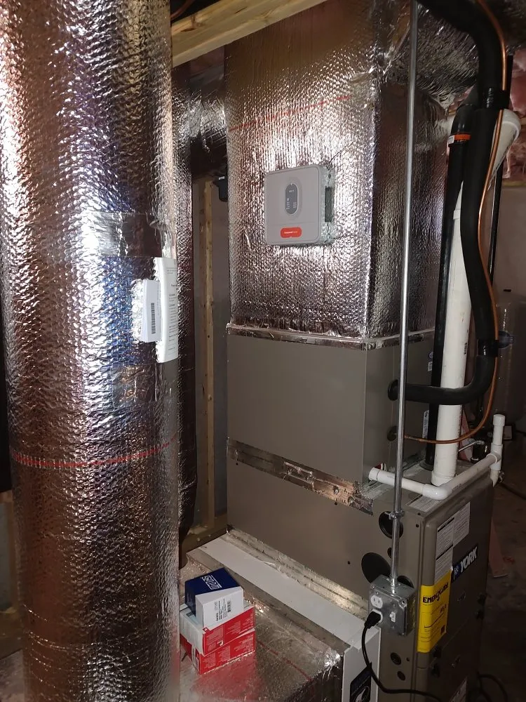 Slide of Lazaro Heating And Cooling