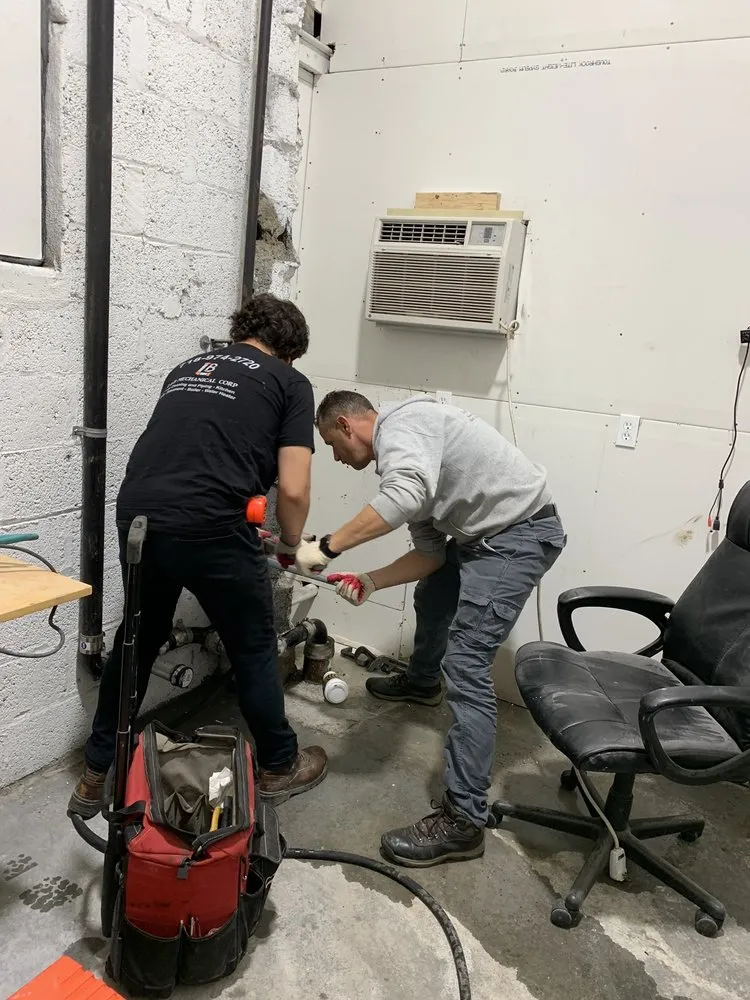 Slide of L&B Mechanical