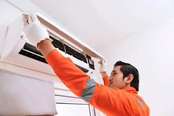 Slide of Lee Air Service